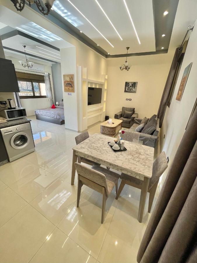 Villa Mira Guesthouse 2 - Downtown Central Amman - Al Diyrih Kültér fotó